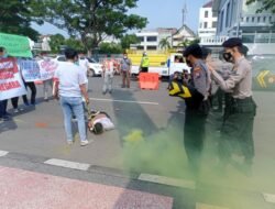 Mahasiswa Geruduk Mapolrestabes Surabaya Ada Apa?