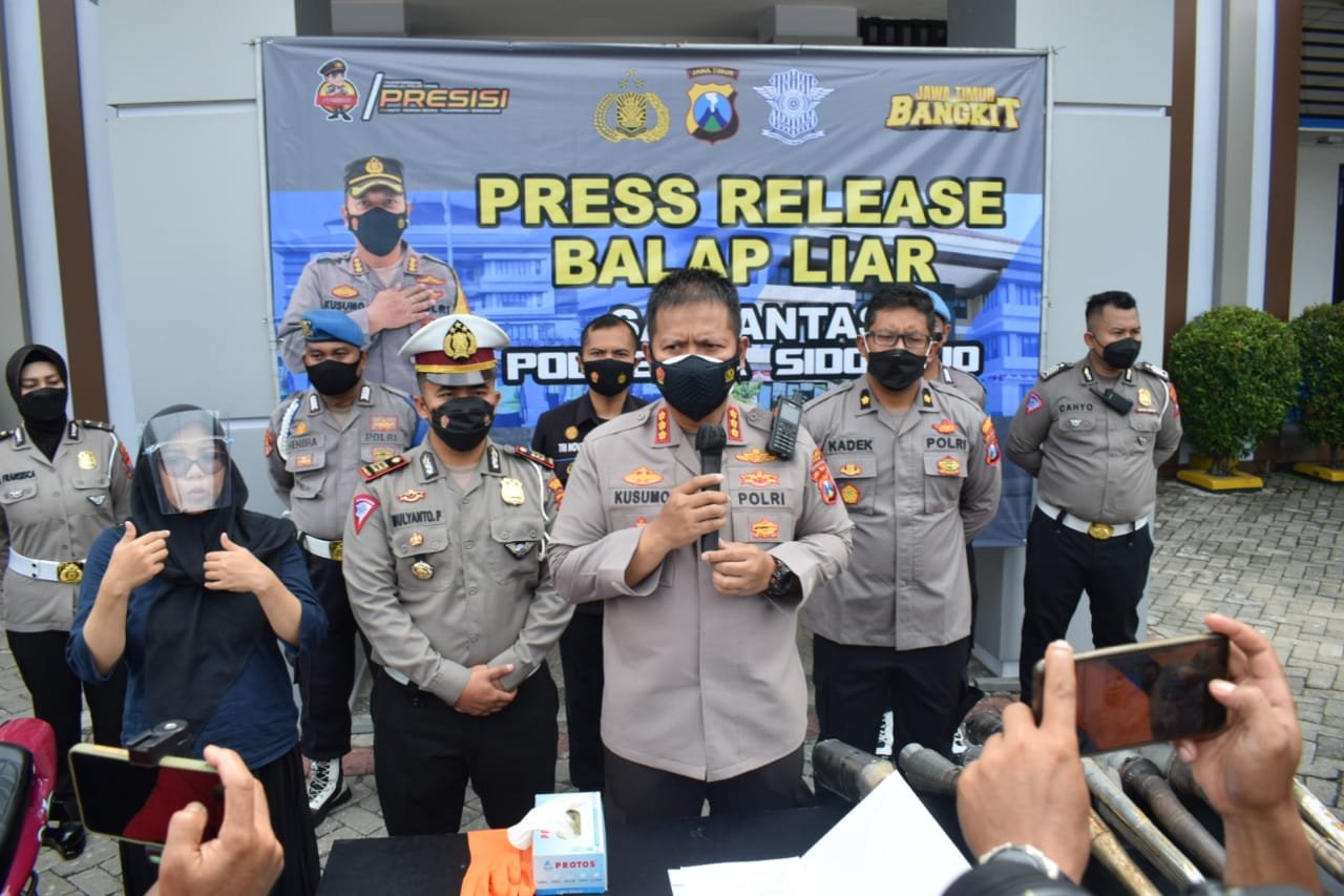 Razia Balap Liar, Polresta Sidoarjo Amankan 203 Motor