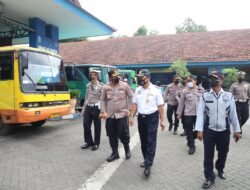 Jelang Nataru, Kapolres Mojokerto Tinjau Terminal Kertajaya dan Bakal  Siapkan Vaksin Mobile
