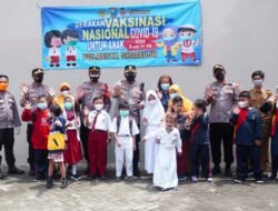 Kapolresta Sidoarjo Pantau Vaksinasi Anak Usia 6-11 Tahun di SLB-B Dharma Wanita