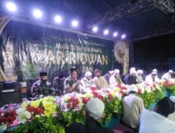 Danrem 082/CPYJ  Hadiri Gebyar Sholawat Bersama Majelis Ar-Ridwan