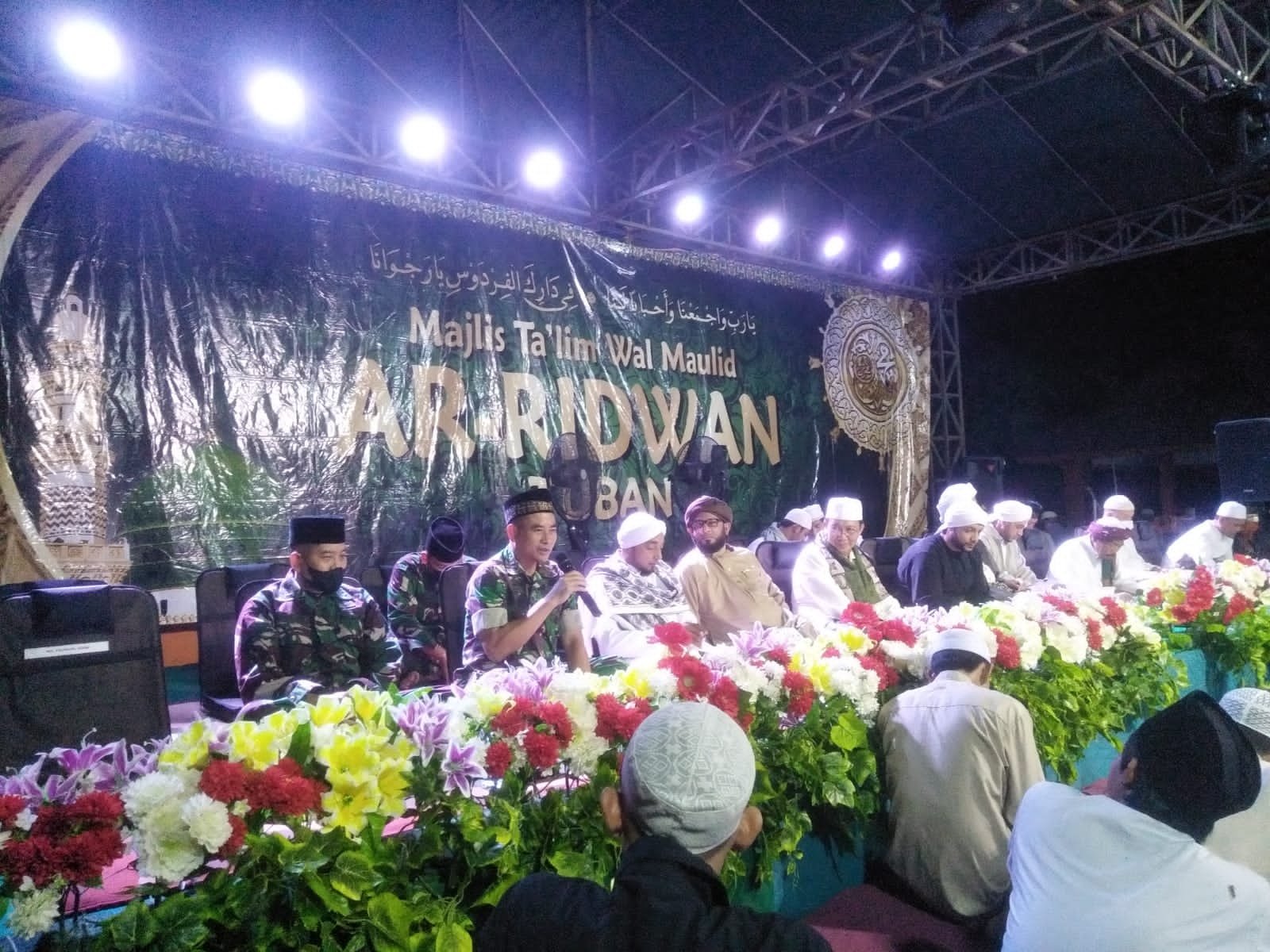 Danrem 082/CPYJ Hadiri Gebyar Sholawat Bersama Majelis Ar-Ridwan