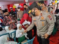 Kapolda Jatim Cek Vaksinasi Merdeka Serentak, Target 19.506 Dosis se Jawa Timur