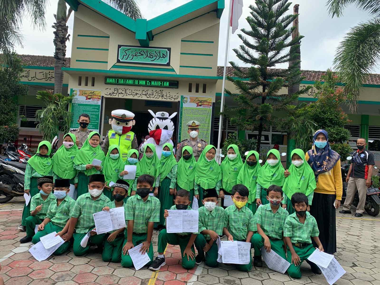 Vaksinasi Anak, Polres Magetan Sasar 1000 Anak Usia 6-11 Tahun Di Kecamatan Panekan