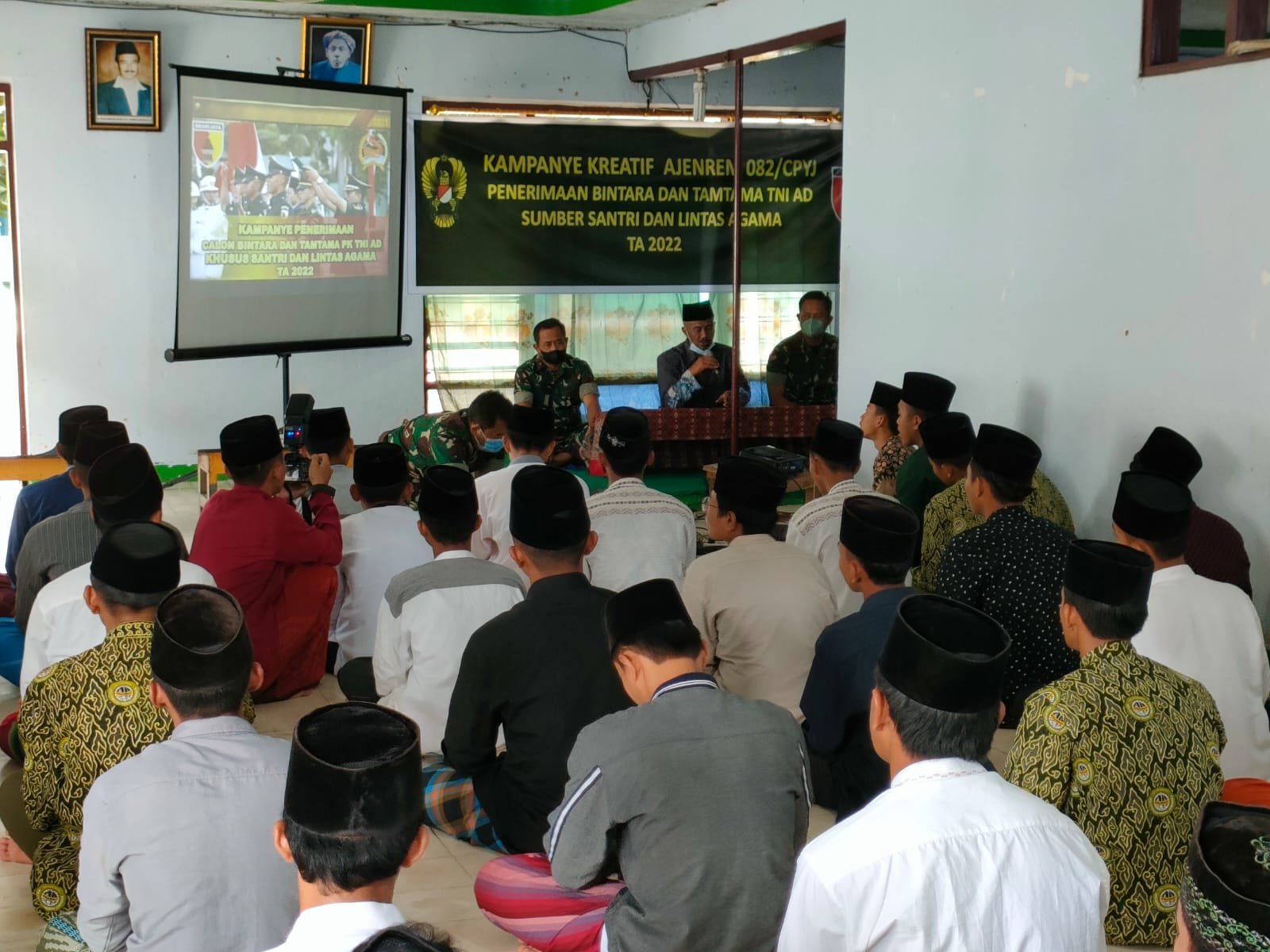 Kaajenrem 082 Laksanakan Kampanye Kreatif Di Ponpes Attahdzib Rejoagung Jombang