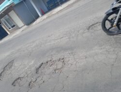 Setiap Kali Di Tambal Jalan Kenongo Tulangan Masih Berlubang