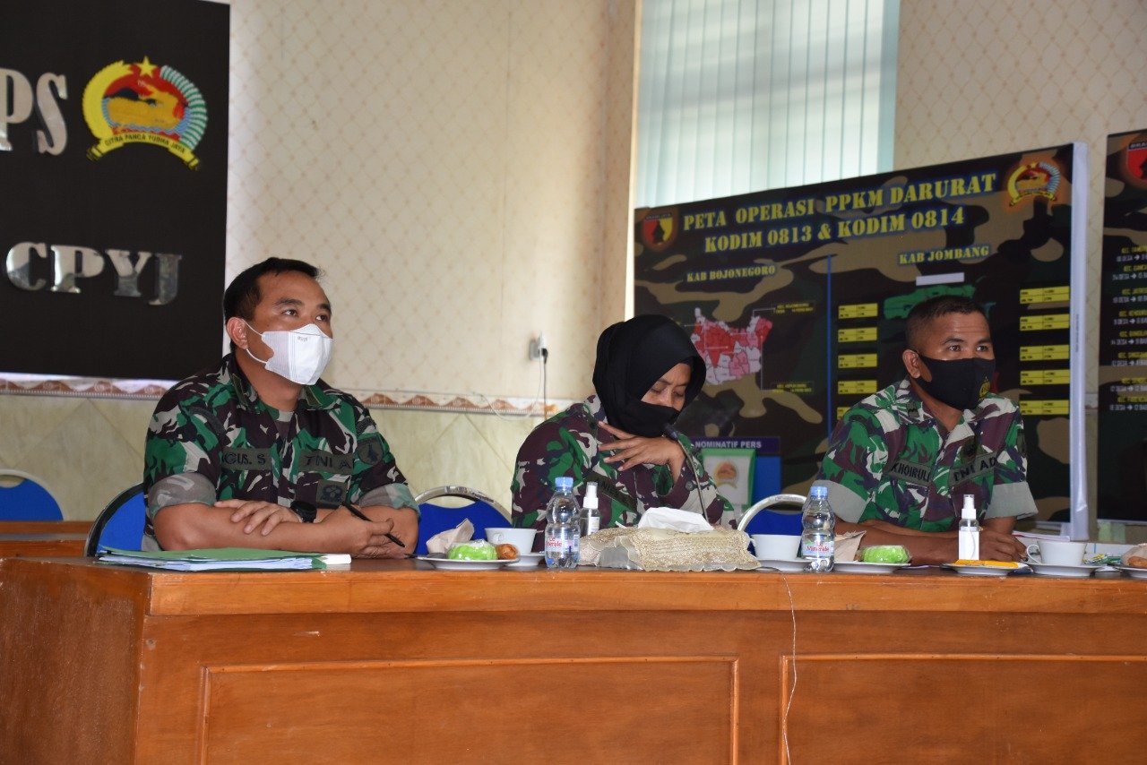 Pakurem dan Pasiren Korem 082/CPYJ Ikuti Vidcon terkait Penyiapan Data Rekonsiliasi Internal