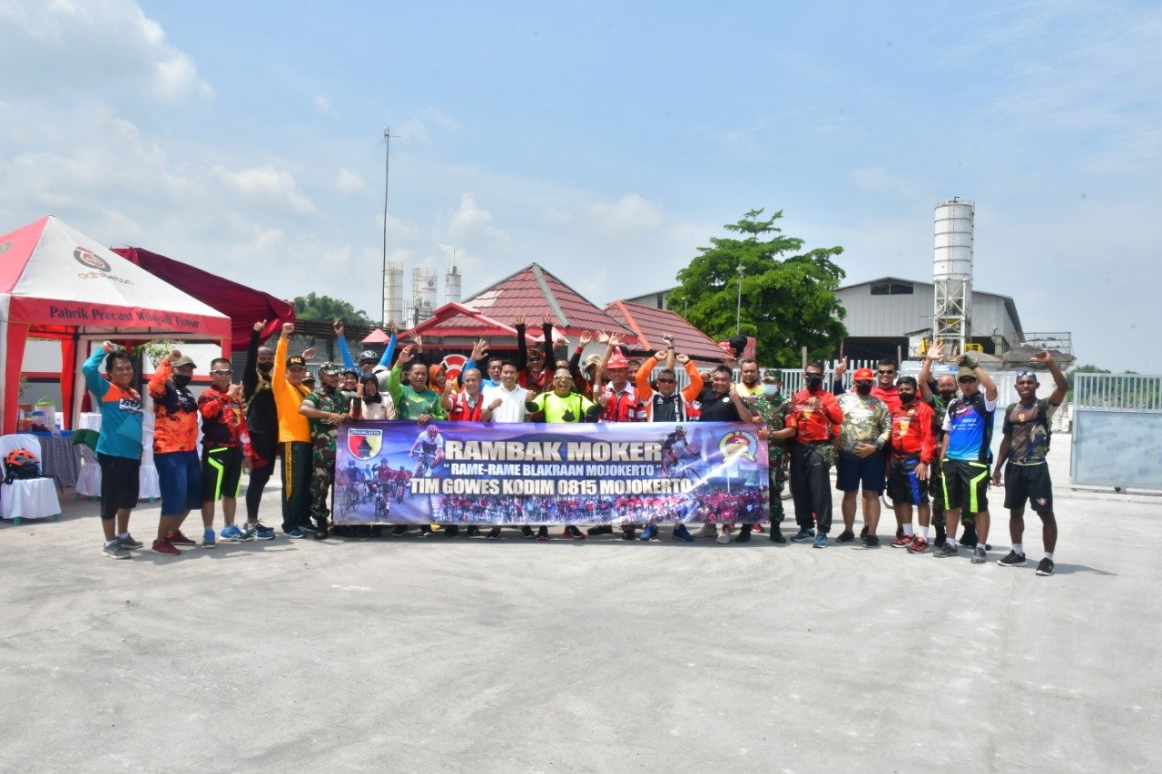 Rambak Moker Kodim 0815/Mojokerto Santuni Anak Yatim
