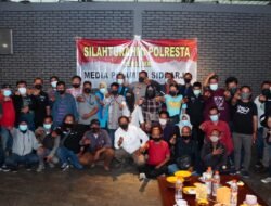 Perkuat Sinergitas, Polisi Ngopi Bareng Media Piramida Sidoarjo