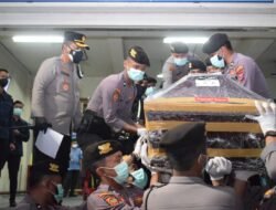 Dua Jenazah PMI Tenggelam di Selat Morong Dipulangkan ke Jember