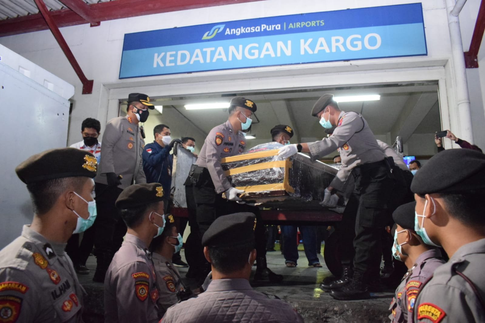 Dua Jenazah PMI Tenggelam di Selat Morong Dipulangkan ke Jember