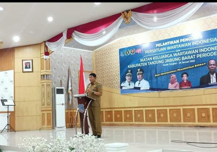 Wabup Hairan Hadiri Pelantikan Pengurus PWI Tanjab Barat