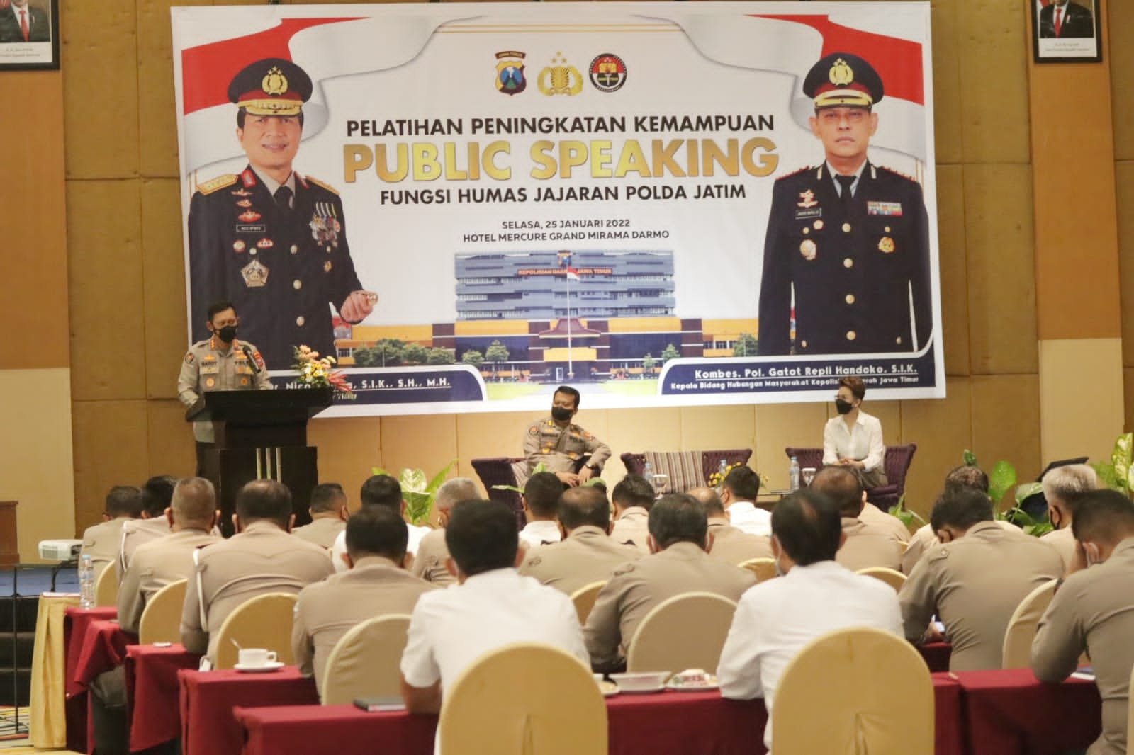 Bidhumas Polda Jatim Gelar Pelatihan Peningkatan Kemampuan Public Speaking 