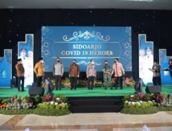 Peringatan Hari Jadi Kabupaten Sidoarjo ke-163, Kapolresta Sidoarjo Raih Vaccine Heroes