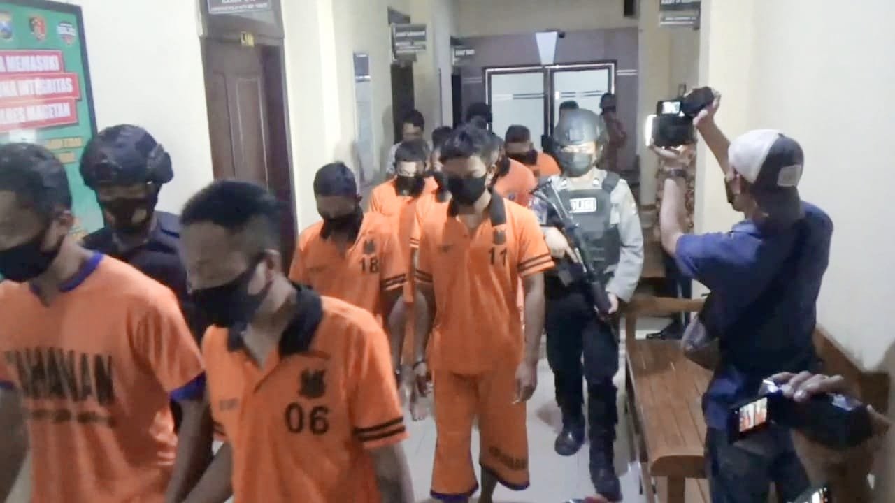 Satreskrim Polres Magetan Berhasil Ringkus 11 Pelaku Pencurian Kayu