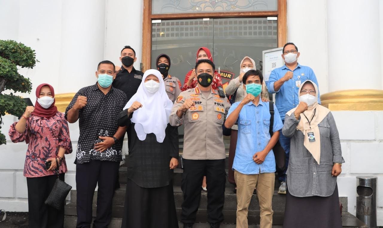 Oknum Guru SMPN Penganiaya Murid Dibebaskan