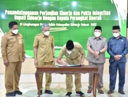 Teken Perjanjian dengan Kepala OPD, Bupati Muhdlor: Kinerja Lambat Langsung Kita Evaluasi
