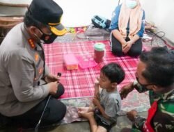 Kapolresta Sidoarjo Besuk Bocah Gastroschisis