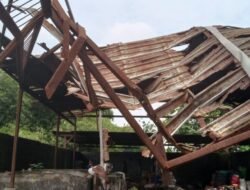 Memprihatinkan Kondisi TPST Di Desa Jimbaran Kulon,Tidak Terurus