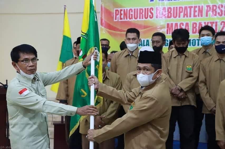 Ketua DPRD Tanjabbar Abdullah Resmi Dilantik Sebagai Ketua PBSI Tanjabbar