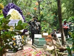 Danrem 082/CPYJ Pimpin Upacara Pemakaman Militer Kapten Inf M. Ali Ridho