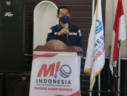 Kasi Humas Polresta Mojokerto Sampaikan Salam Presisi di Deklarasi PD MIO Indonesia