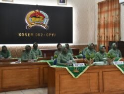 Pengurus Persit KCK Koorcabrem 082 ikuti Webinar