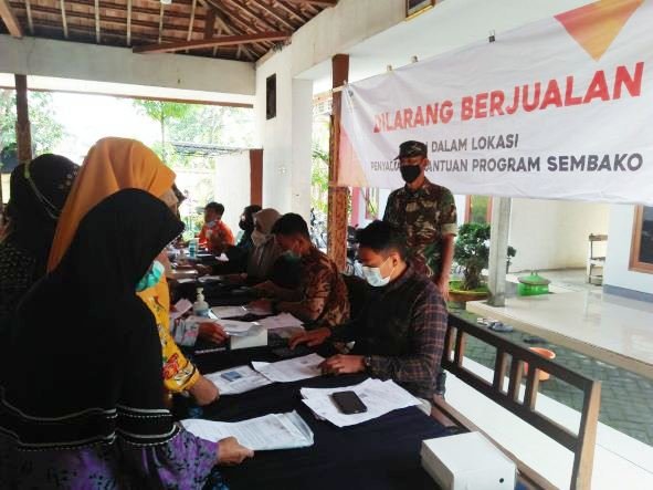 Koramil Kemlagi Pantau Penerapan Prokes Penyaluran BPS