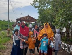 Wisata Petik Kebun Jambu Kebaron Kecamatan Tulangan Kabupaten Sidoarjo Banyak Diminati Masyarakat