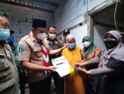 Wabup Subandi Salurkan Bantuan Program Rehab Rumah warga Tidak Mampu dari Baznas Sidoarjo