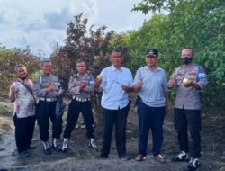 Anggota PROPAM Polresta Sidoarjo Berkunjung Ke Wisata Petik Kebun Jambu Kebaron