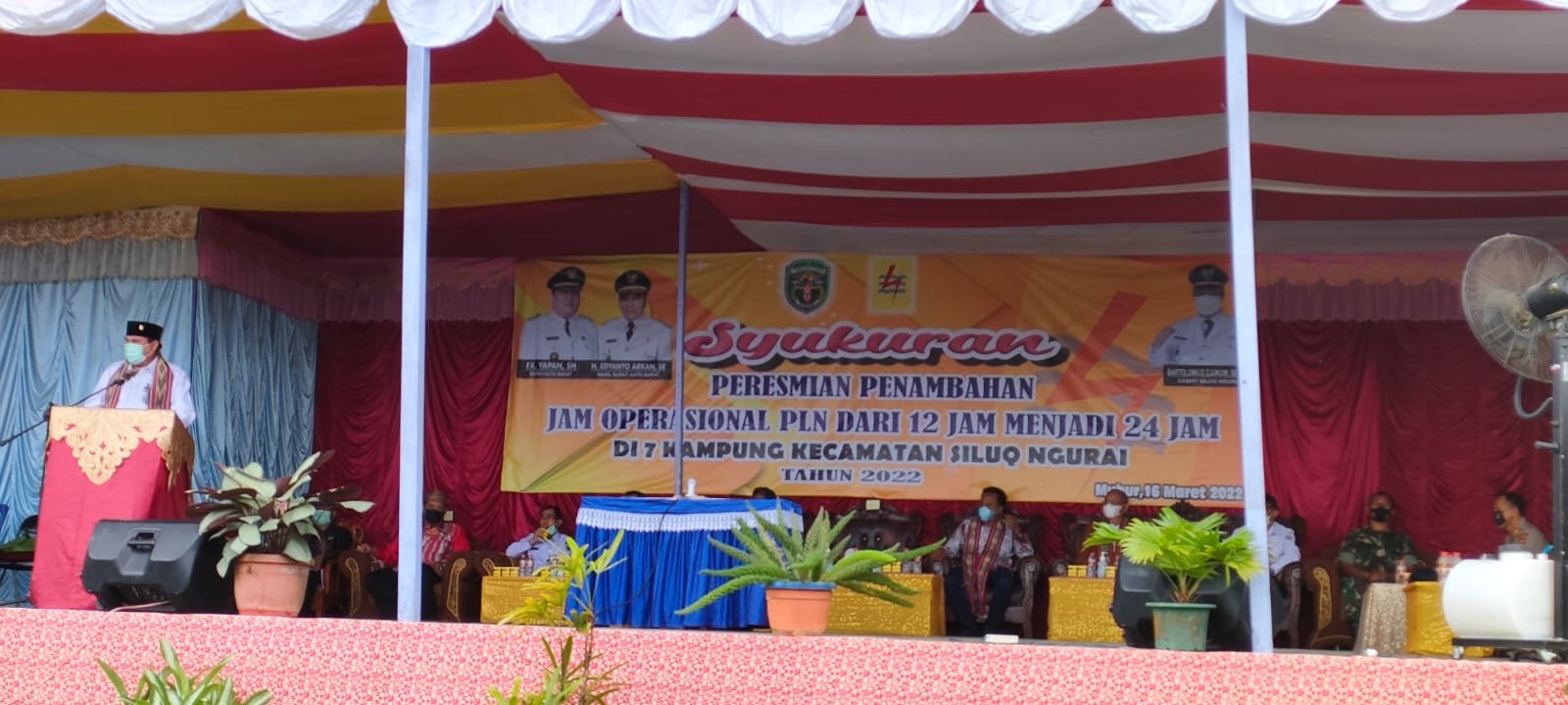 Bupati Kutai Barat Resmikan Penambahan Jam Operasional PLN di Kecamatan Siluq