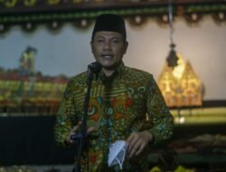 Hadiri Pagelaran Wayang Kulit, Wakil Bupati Sidoarjo : Kalau Ada Yang Rusak, Silahkan Lapor ke Kita