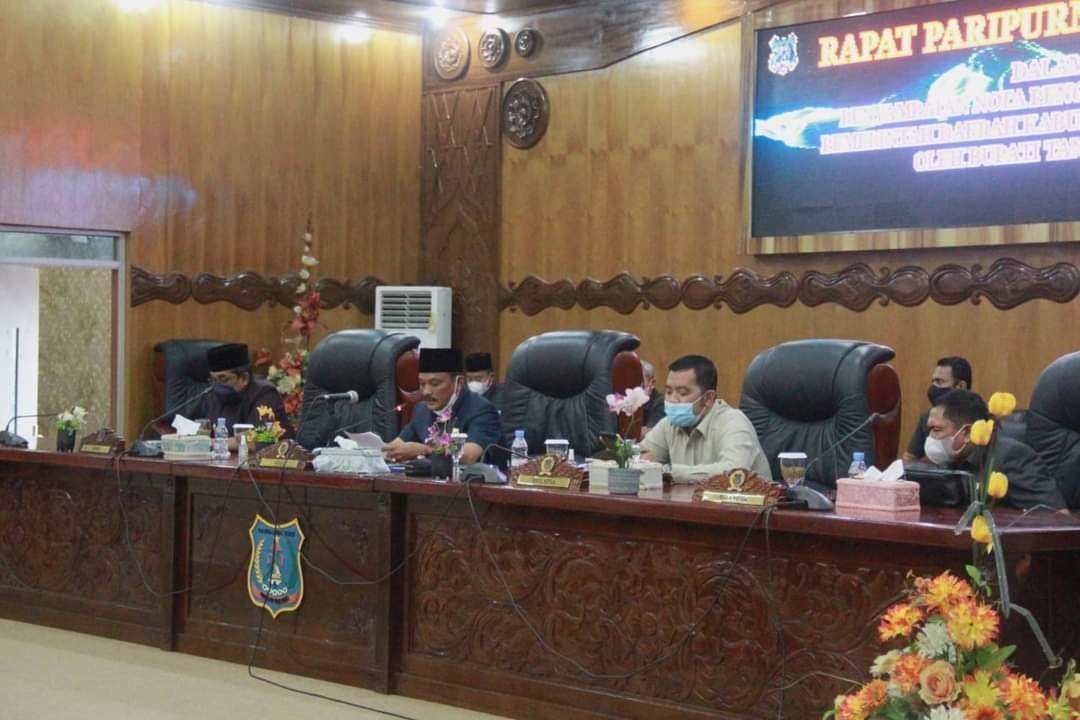 Bupati Anwar Sadat Hadiri Rapat Paripurna Pertama DPRD Tanjabbar Dalam Rangka Penyampaian 3 Raperda Inisiatif