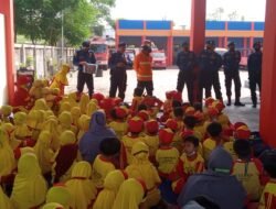 Pos DAMKAR Unit Krian Mendapatkan Kunjungan Dari KB RA ISLAM TERPADU AN NISA Kemasan Krian