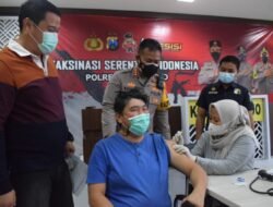 Kapolresta Sidoarjo Ikuti Zoom Meeting Vaksinasi Serentak Pimpinan Kabaintelkam Polri