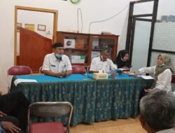 Setiap Akhir Bulan Pemerintah Desa Kebaron Adakan Anev Bersama Jajarannya