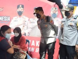 Kapolresta Sidoarjo Pantau Percepatan Vaksinasi Covid-19 di Gerai Vaksin TPI