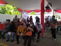 Polresta Sidoarjo Gelar Vaksinasi Booster di Kawasan Industri