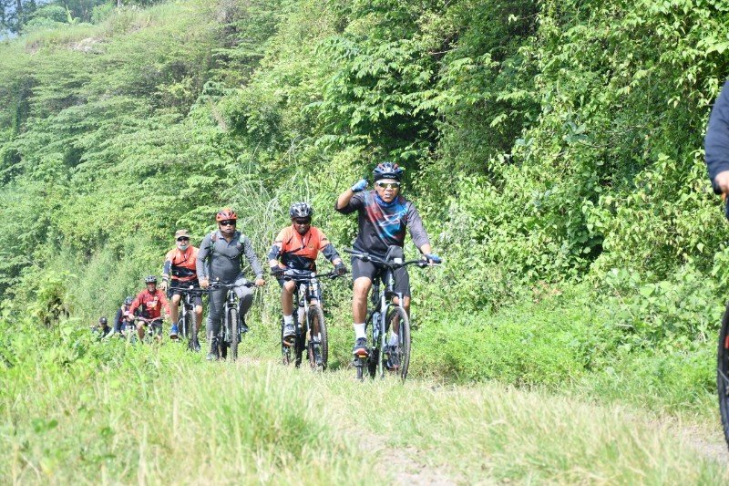 Jelang Ramadan Rambak Moker Pungkasi Gowes Lintasi Ranu Manduro