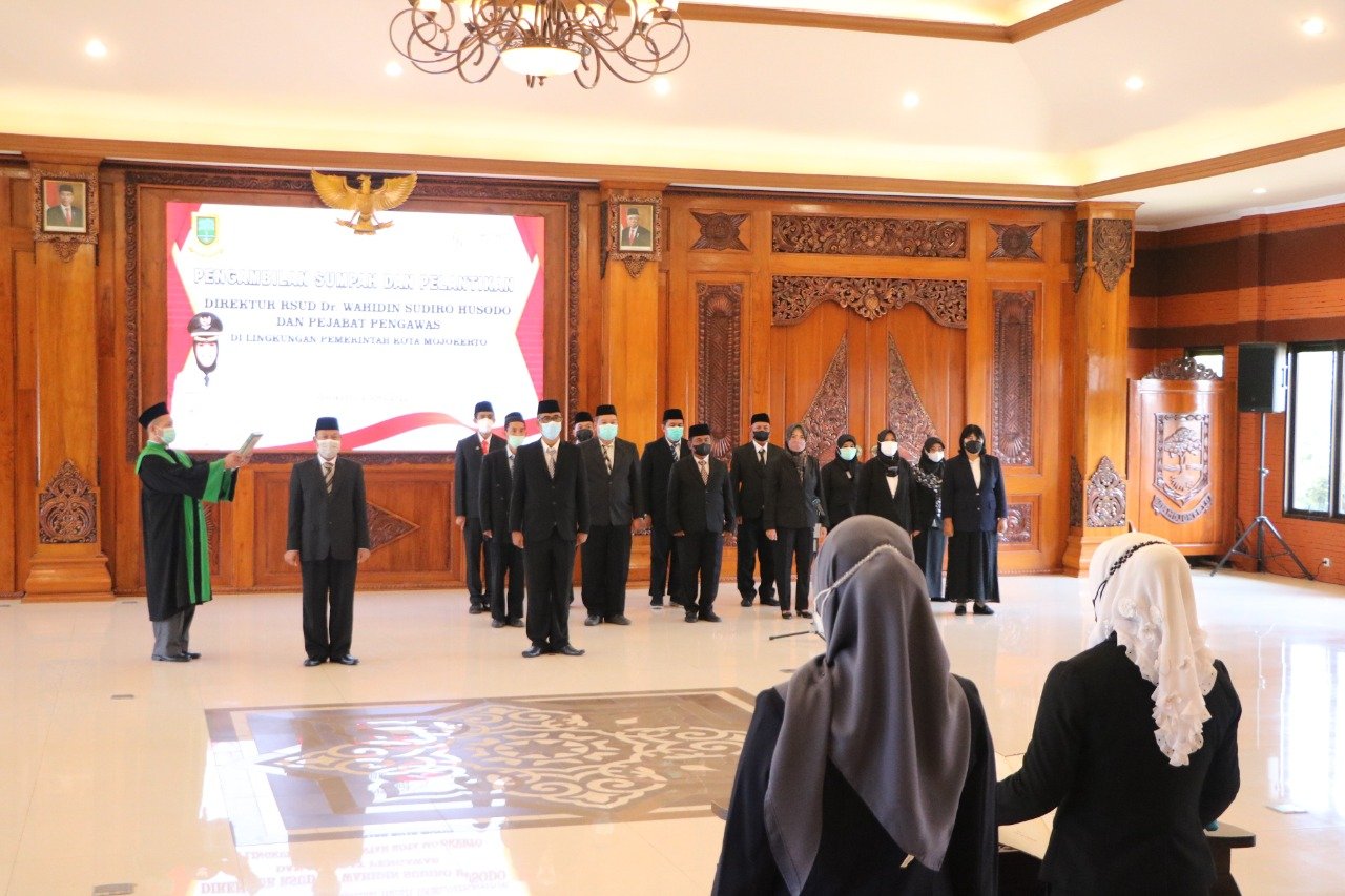 Ning Ita Melantik dr. Sulaiman Rosyid Sebagai Direktur RSUD dr Wahidin Sudiro Husodo