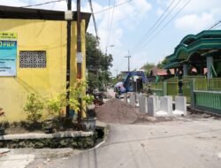 Gus Muhdlor Kebut Proyek Betonisasi di Sejumlah Ruas Jalan Kabupaten, Termasuk Ruas Jalan Panjunan – Suko Desa Masangan Kulon Sukodono