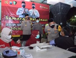 Kapolresta Sidoarjo Pantau Vaksinasi Booster di Masjid Agung Sidoarjo