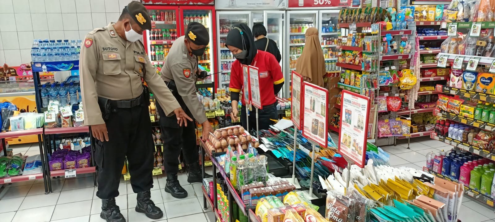 Polresta Mojokerto Selalu Monitoring Ketersediaan dan Kenaikan Harga Sembako di Minimarket