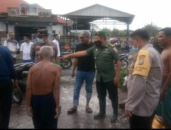 Babinsa 0816/05 Dampingi Danramil Serta Kapolsek mengunjungi Warga Terdampak Angin Puting Beliung Dibeberapa Desa Di Wilayah Kecamatan Tulangan