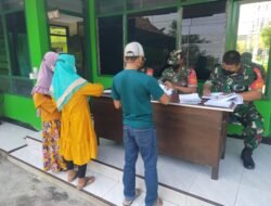 Hari Ke-2 Koramil 0816/07 Krembung Bagikan Bantuan Tunai Pedagang Kaki Lima Warung Dan Nelayan (BTPKLWN - TNI) Tahun 2022 