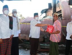 Wabup Hairan Tinjau Dan Serahkan Bantuan Korban Kebakaran Tungkal Harapan