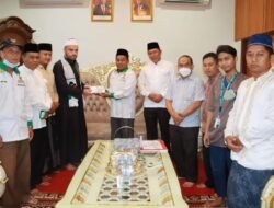 Sambut Kunjungan Imam Palestina, Wabup Hairan Serahkan Bantuan Kemanusiaan Pemkab Tanjabbar