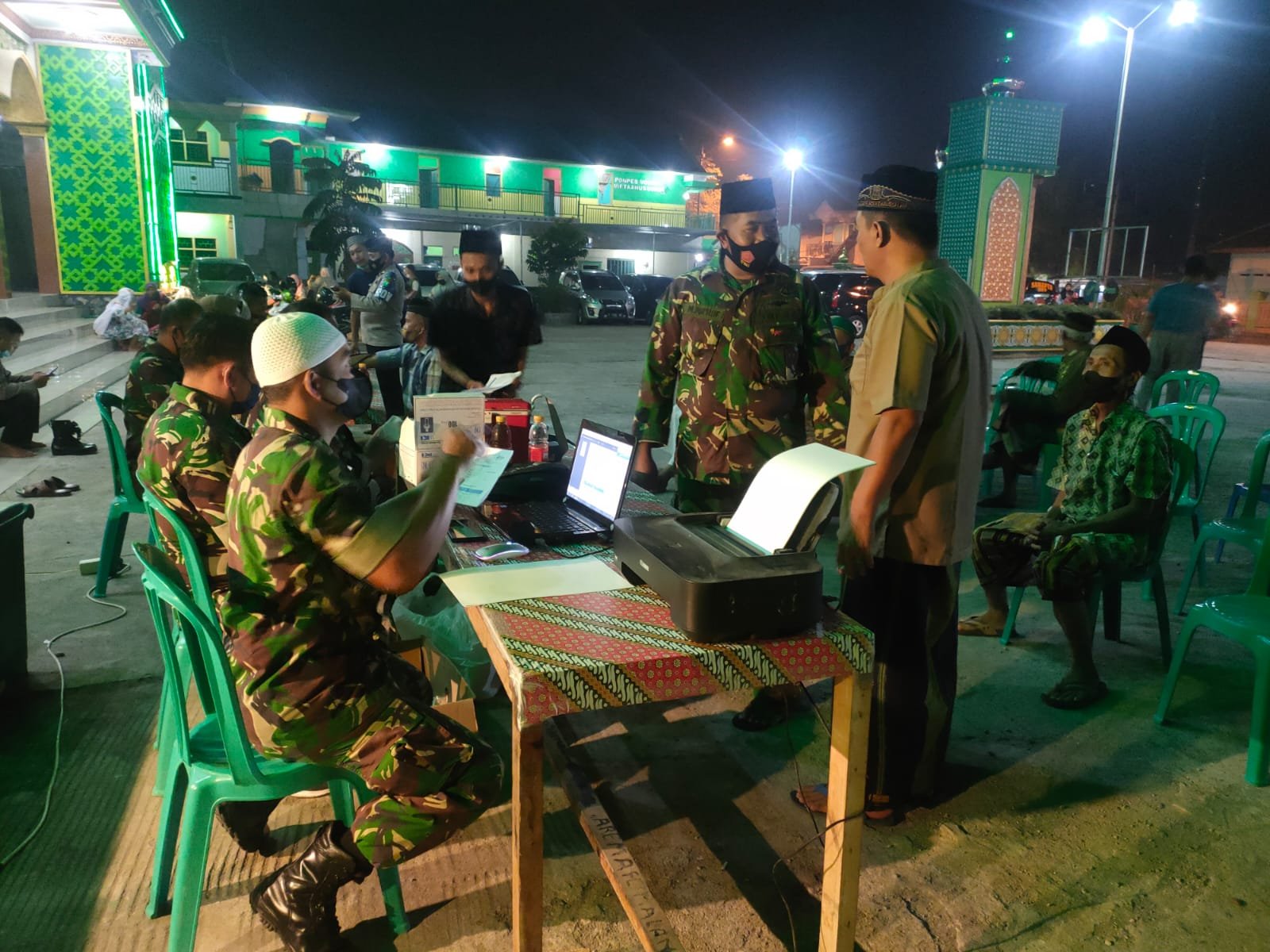 Ratusan Warga Puri Serbu Tim Vaksin Mobile Kodim 0815/Mojokerto