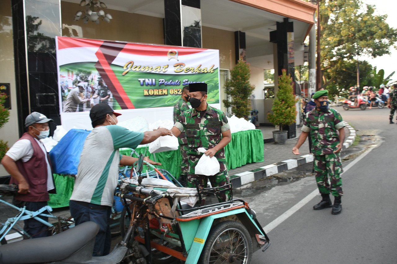 Korem 082/CPYJ Kembali gelar Jumat Berkah: TNI Peduli Sesama